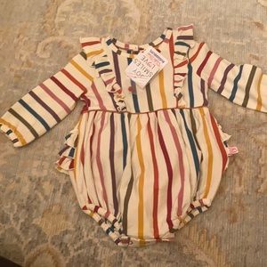 Ruffle butts long sleeve bubble